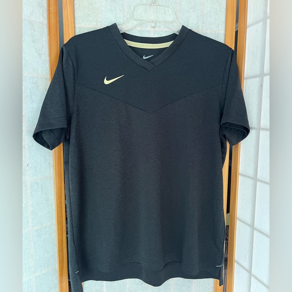 Nike Mens Dri-Fit Shirt